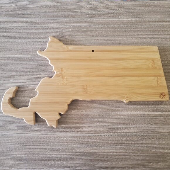 Totally Bamboo "Massachusetts" cutting and serving board - Picture 7 of 10
